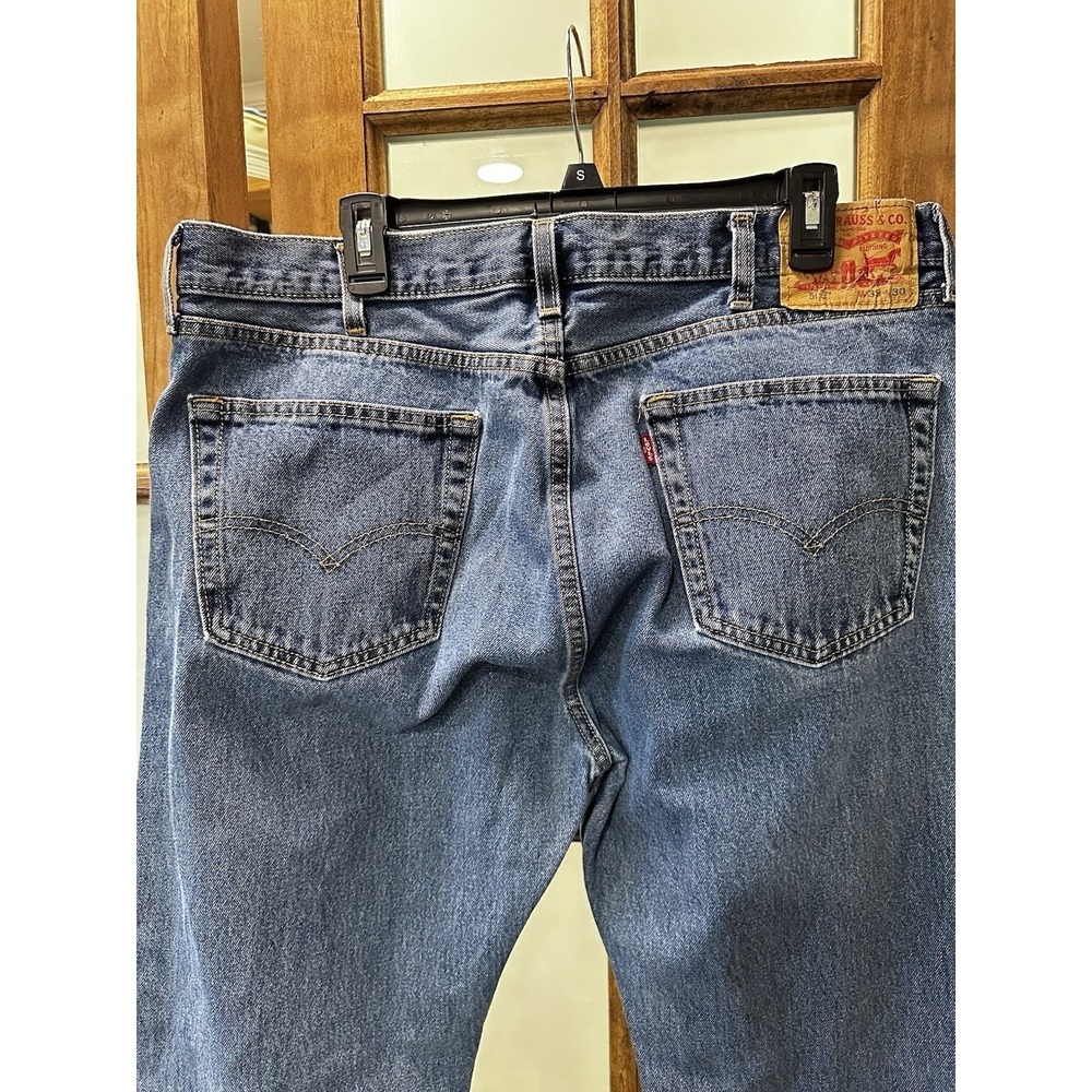 Levi's 505 Regular Fit Jeans Men 38x30 Med Wash Straight Leg Denim Classic - Picture 4 of 6